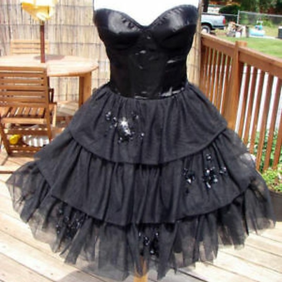 NWT Betsey Johnson Hollywood Hills Dress Size 6 - Picture 2 of 2